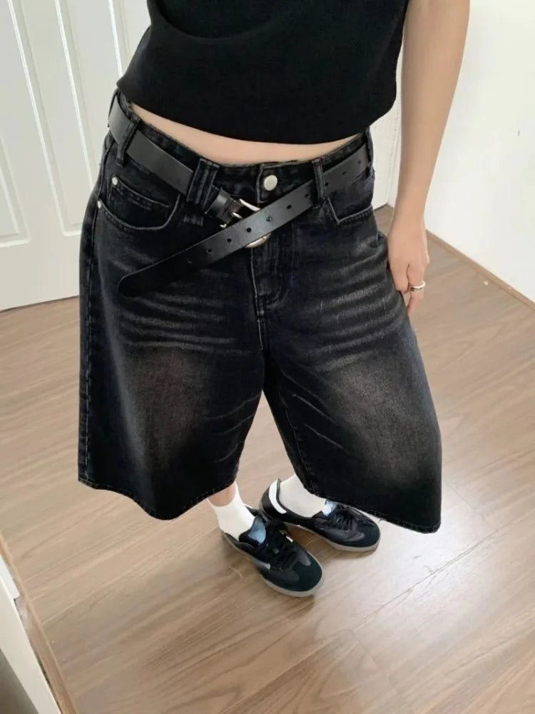 Frayed Low Rise Jorts