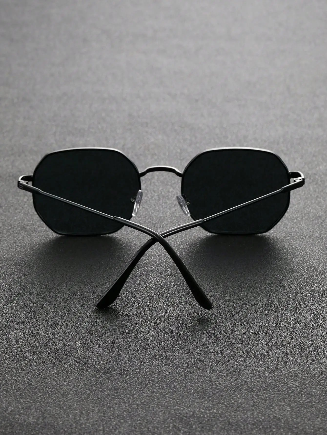 Temperament GeoM Sunglasses