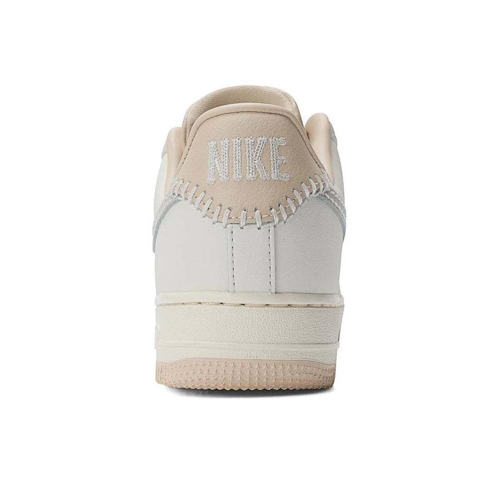 NIKE WMNS AIR FORCE 1