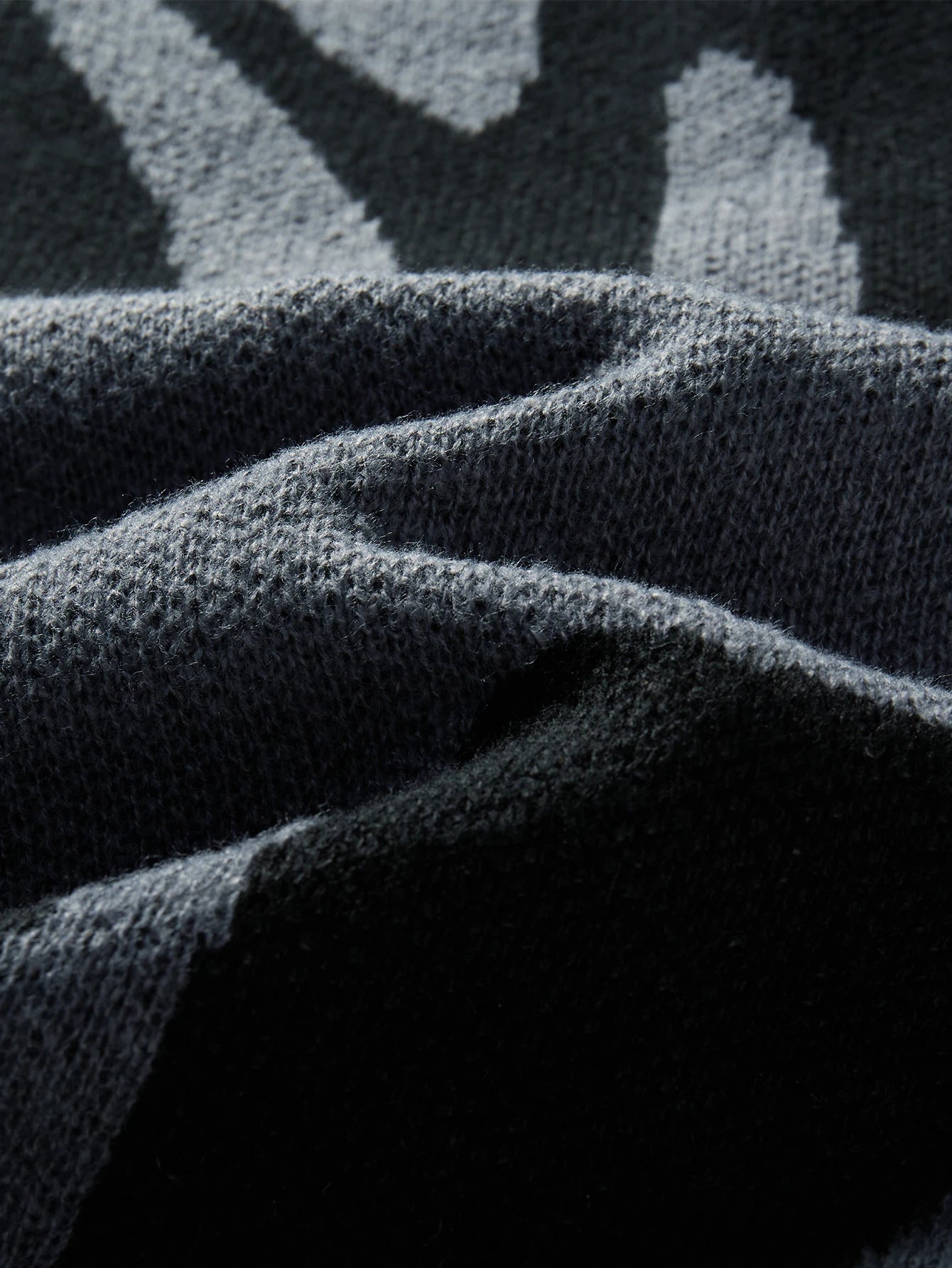 Wavy Contrast Sweater