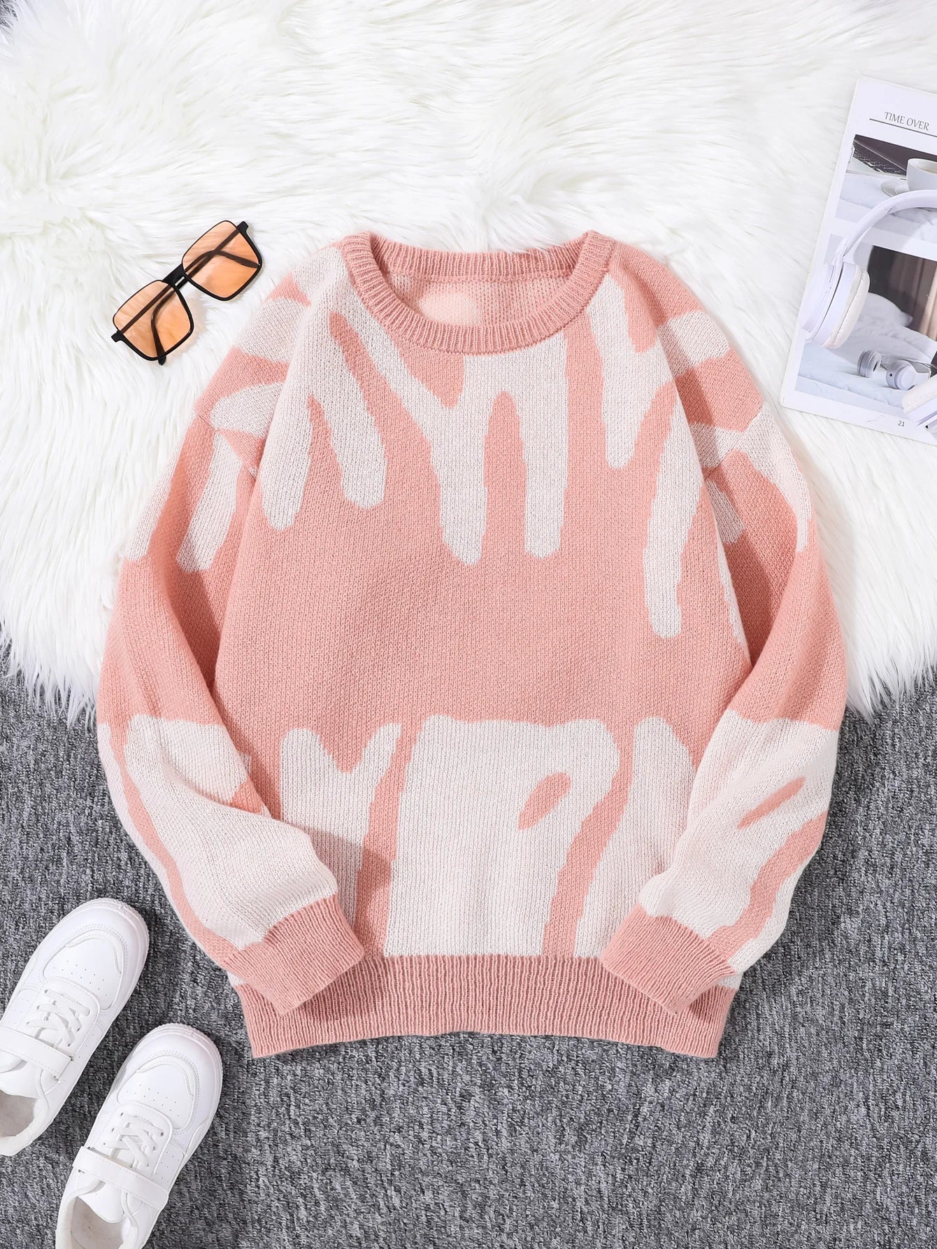 Wavy Contrast Sweater